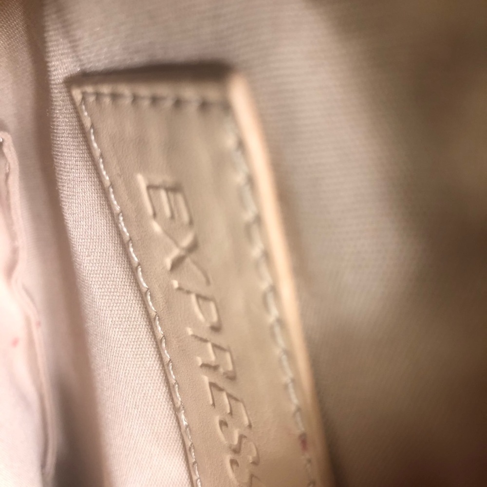 Express Wristlet - Picture 8 of 12